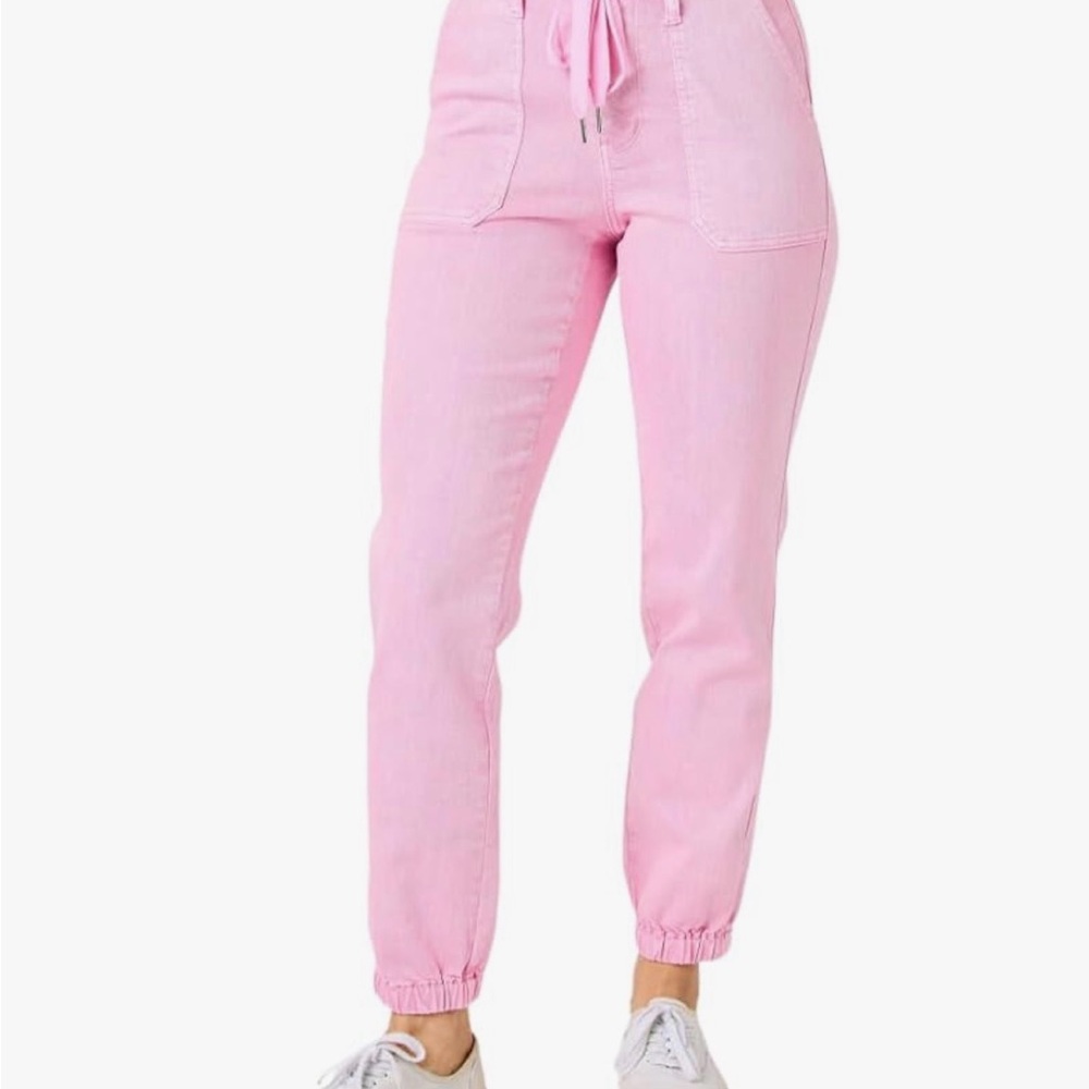Judy Blue High Rise Garment Dyed Lt Pink Denim Joggers Size 28 Casual Feminine